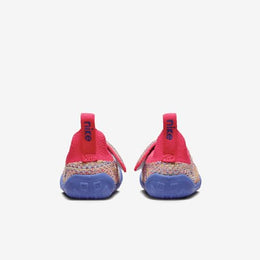 Nike Unisex-Baby Swoosh 1 (Infant/Toddler)