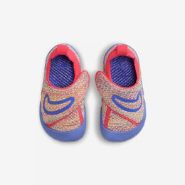 Nike Unisex-Baby Swoosh 1 (Infant/Toddler)