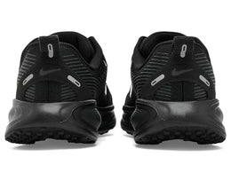 Nike Unisex-Child Vomero 18 (Little Kid/Big Kid)