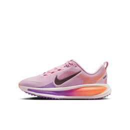 Nike Unisex-Child Vomero 18 (Little Kid/Big Kid)