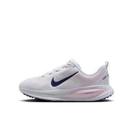 Nike Unisex-Child Vomero 18 (Little Kid/Big Kid)